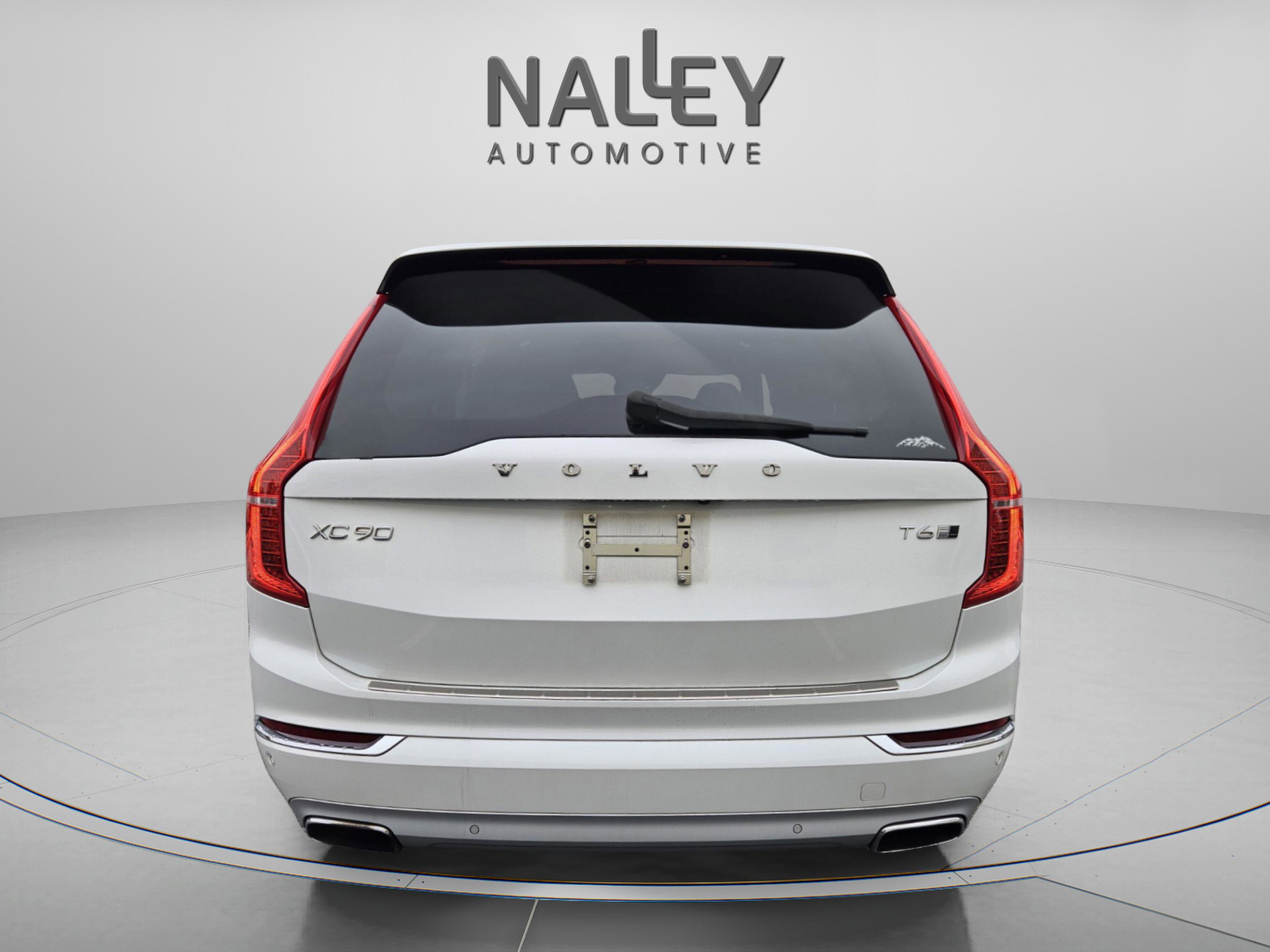 Used 2017 Volvo XC90 T6 Inscription w/ Vision Package image 2