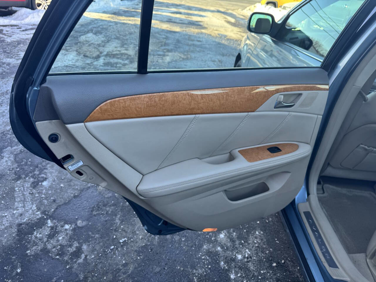 Used 2006 Toyota Avalon Limited image 31