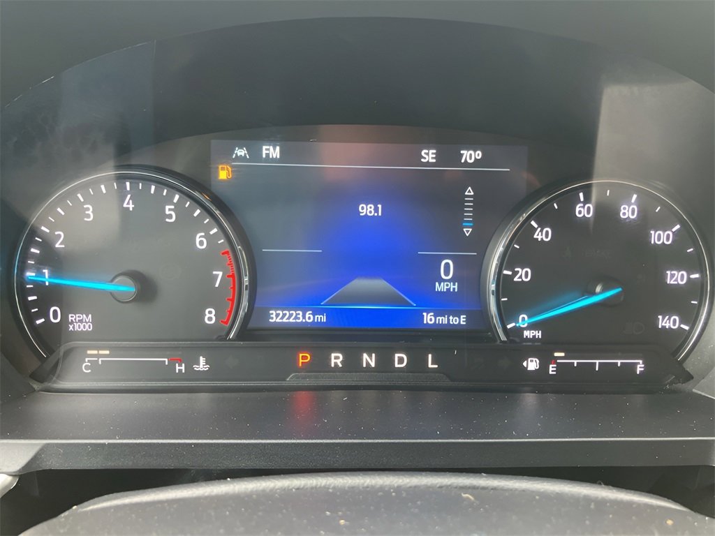 Used 2022 Ford Explorer XLT image 12