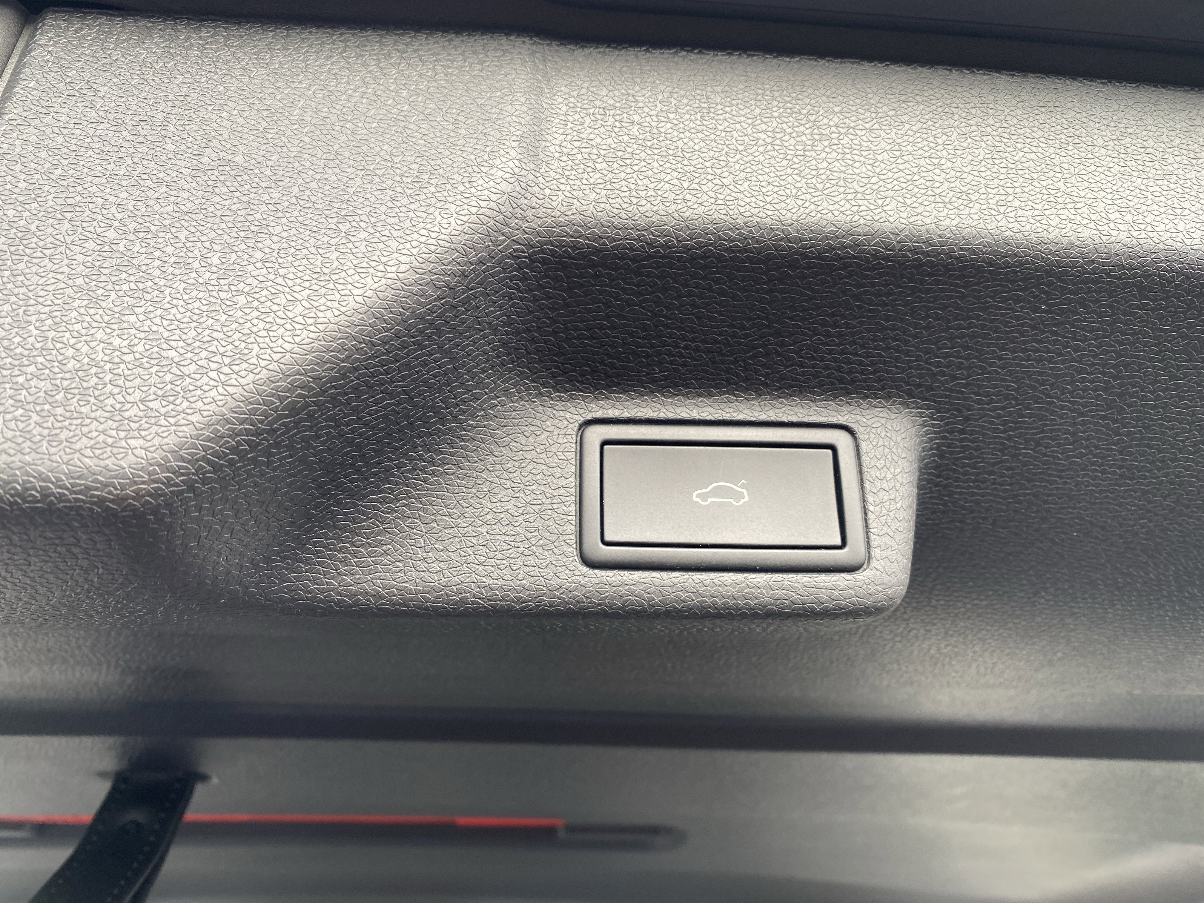 Used 2025 Volkswagen ID. Buzz 1st Edition image 28