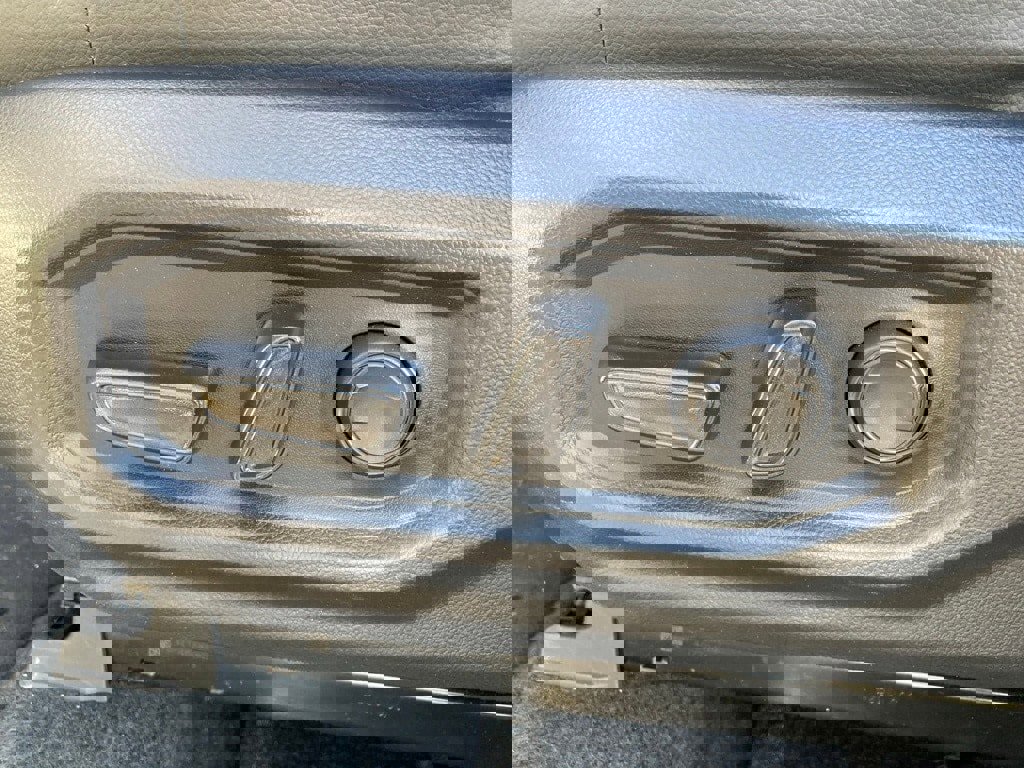 Used 2024 Toyota Tundra SR5 image 12