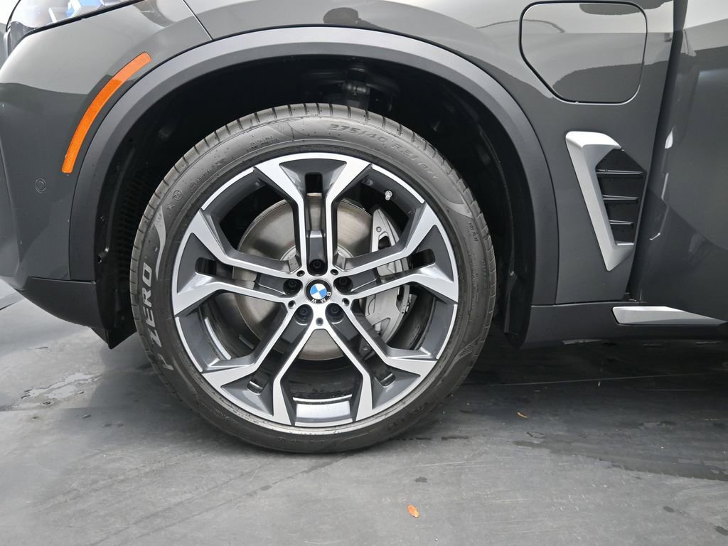 New 2026 BMW X5 xDrive50e AWD/4WD image 4