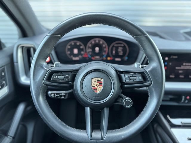 Certified 2024 Porsche Cayenne AWD/4WD image 20