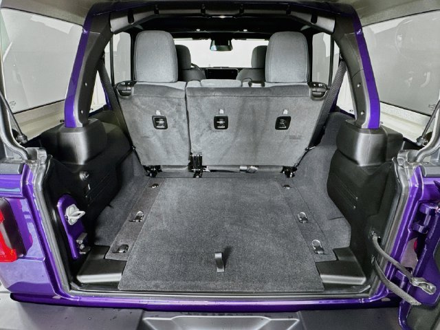 Used 2026 Jeep Wrangler Unlimited Rubicon w/ Safety Group AWD/4WD image 29