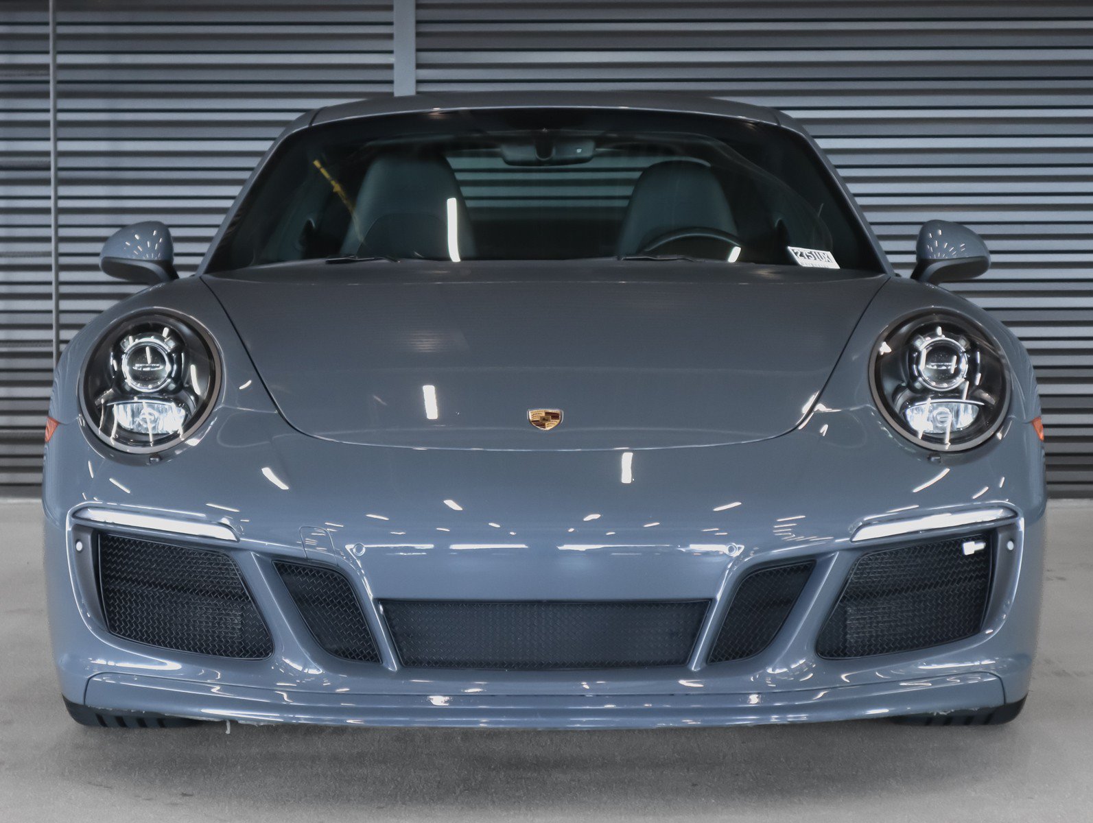 Used 2017 Porsche 911 Carrera GTS RWD image 9