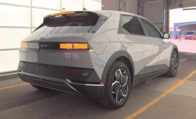Used 2024 Hyundai Ioniq 5 SE image 5