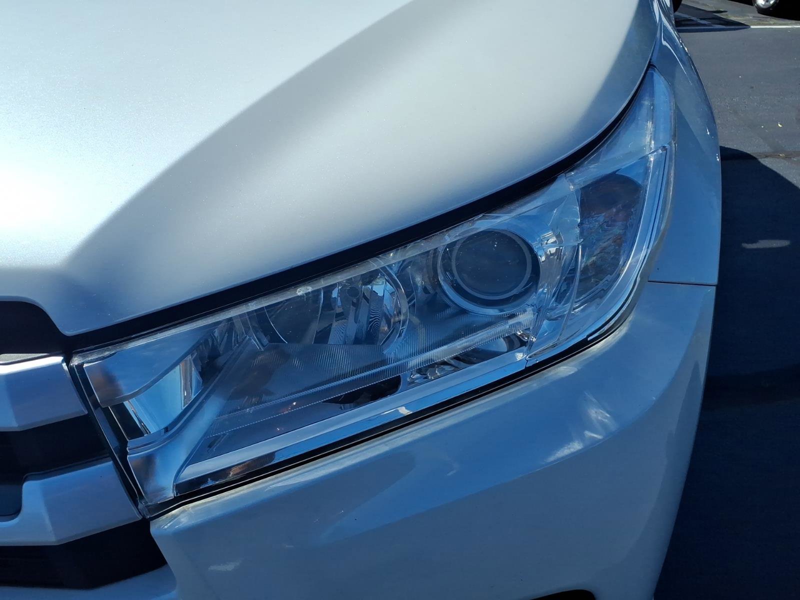Used 2018 Toyota Highlander XLE AWD/4WD image 13