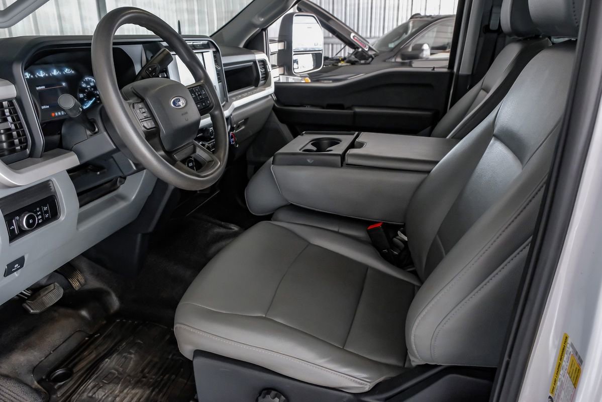Used 2023 Ford F350 XL AWD/4WD image 14