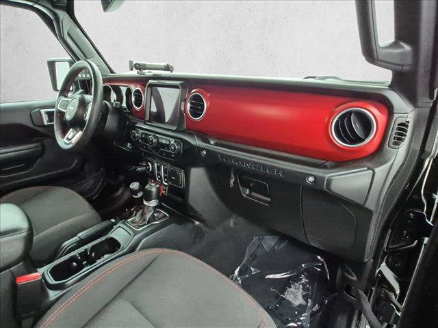 Used 2023 Jeep Wrangler Rubicon AWD/4WD image 25
