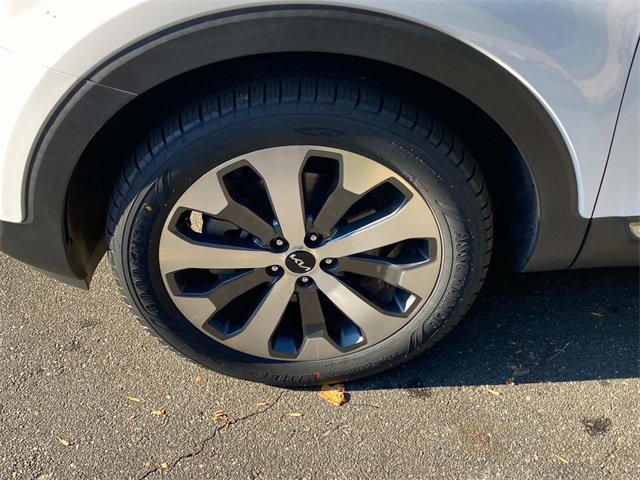 Used 2022 Kia Telluride EX w/ EX Premium Package image 6