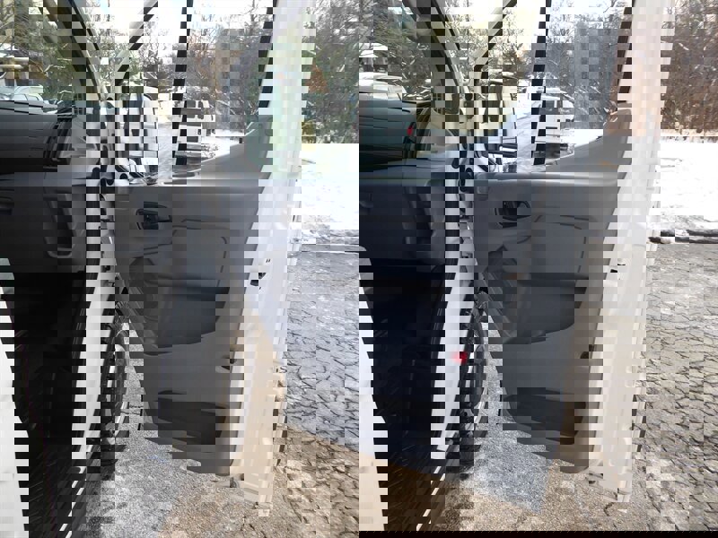 Used 2015 Ford Transit 350 XL image 21