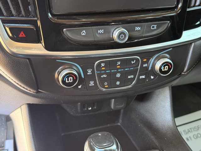 Used 2019 Chevrolet Traverse LT FWD image 21