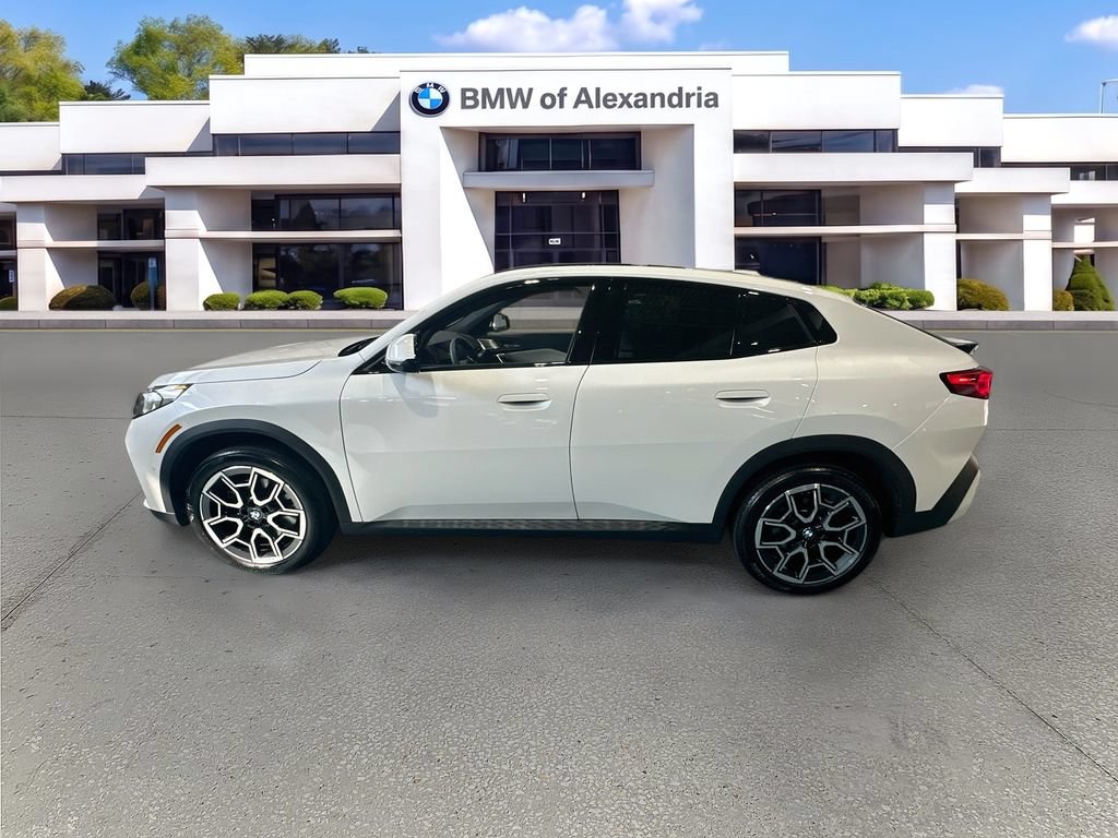 Used 2024 BMW X2 xDrive28i w/ Convenience Package AWD/4WD image 8
