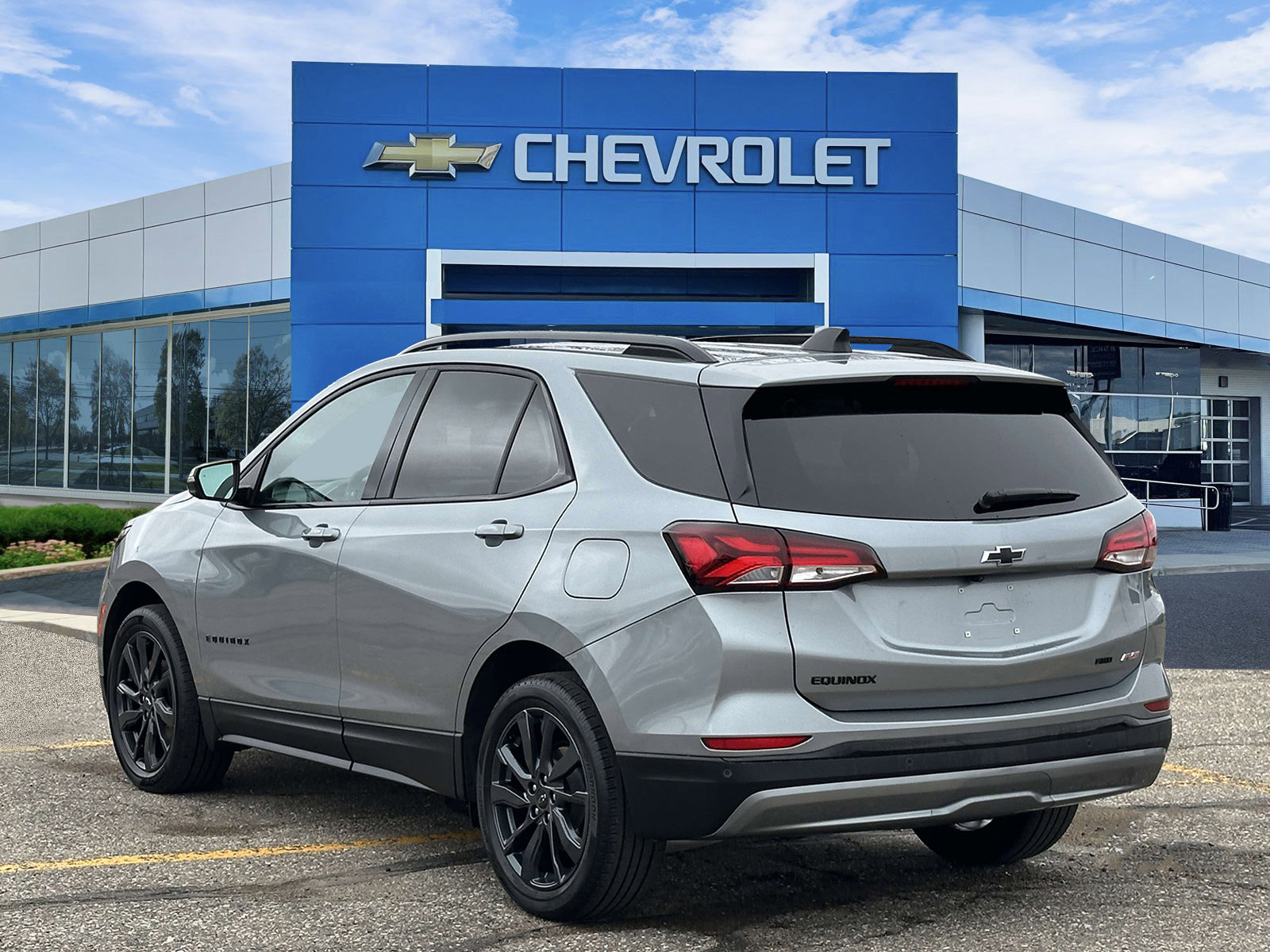 Certified 2024 Chevrolet Equinox RS w/ RS Leather Package image 3