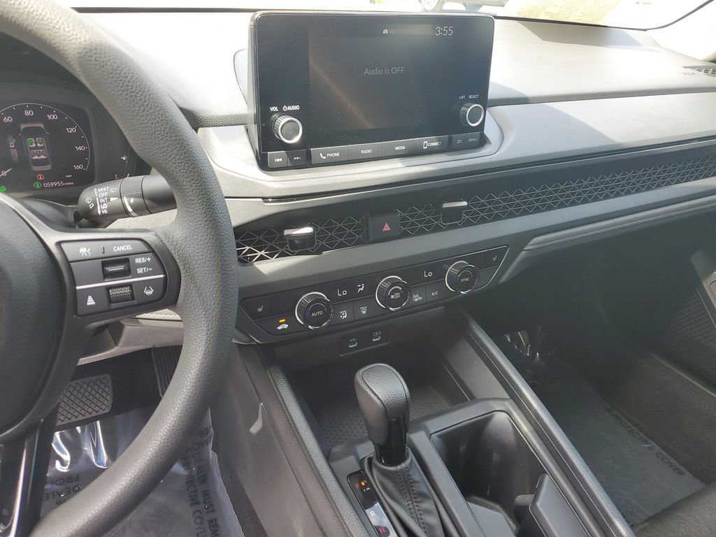 Used 2024 Honda Accord EX image 22