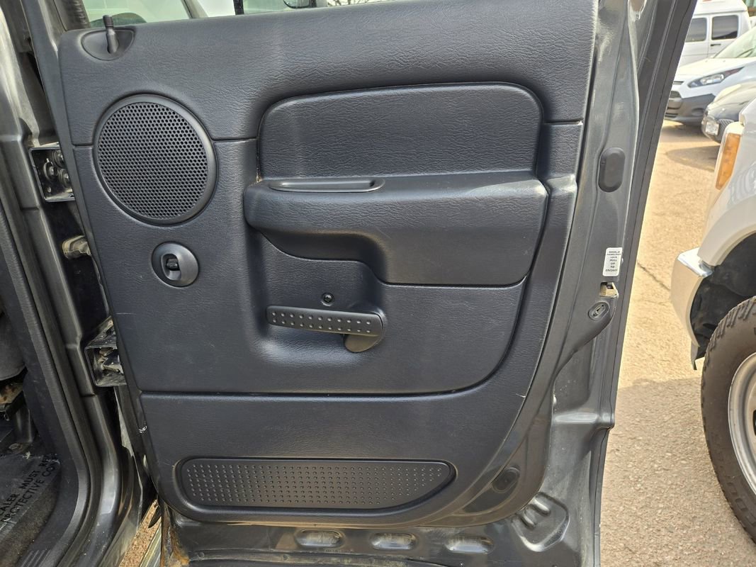 Used 2003 Dodge Ram 2500 Truck SLT image 19