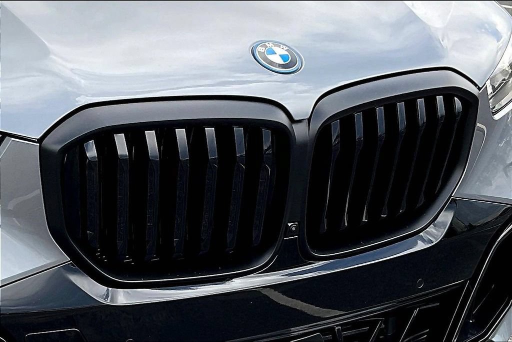 New 2026 BMW X5 xDrive50e w/ Executive Package AWD/4WD image 32
