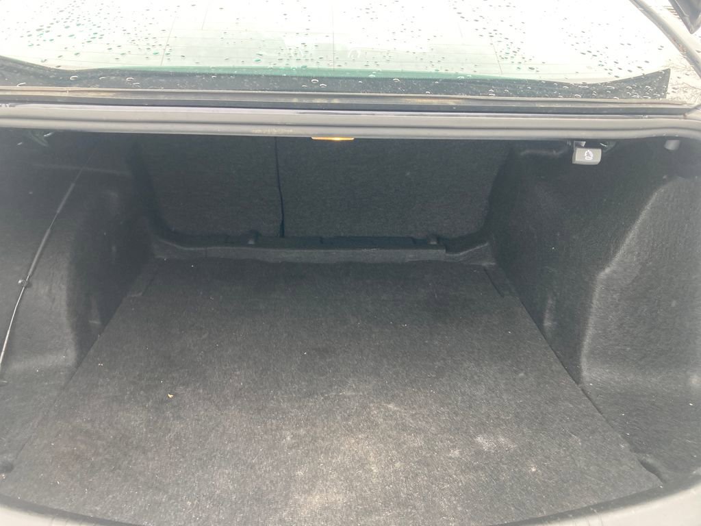 Used 2022 Chevrolet Malibu LS image 27