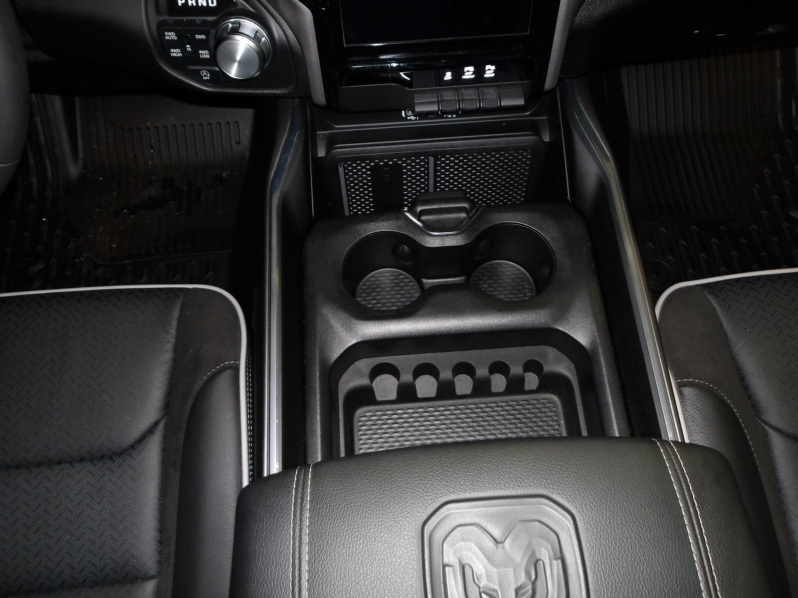 Used 2025 RAM 1500 Laramie AWD/4WD image 13