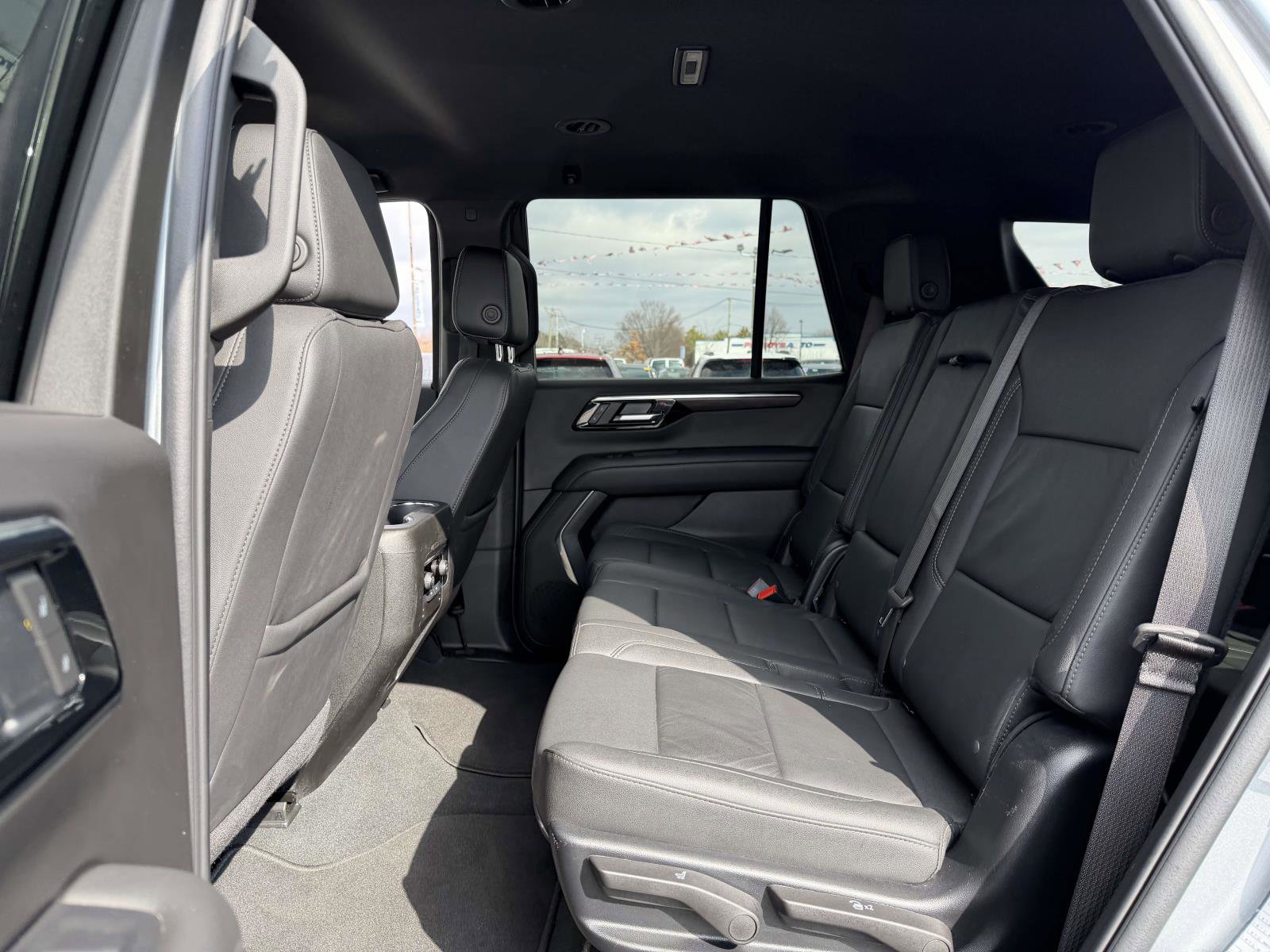 Certified 2025 Chevrolet Tahoe LT image 12