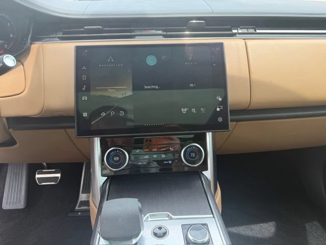 Used 2023 Land Rover Range Rover Long Wheelbase SE AWD/4WD image 16