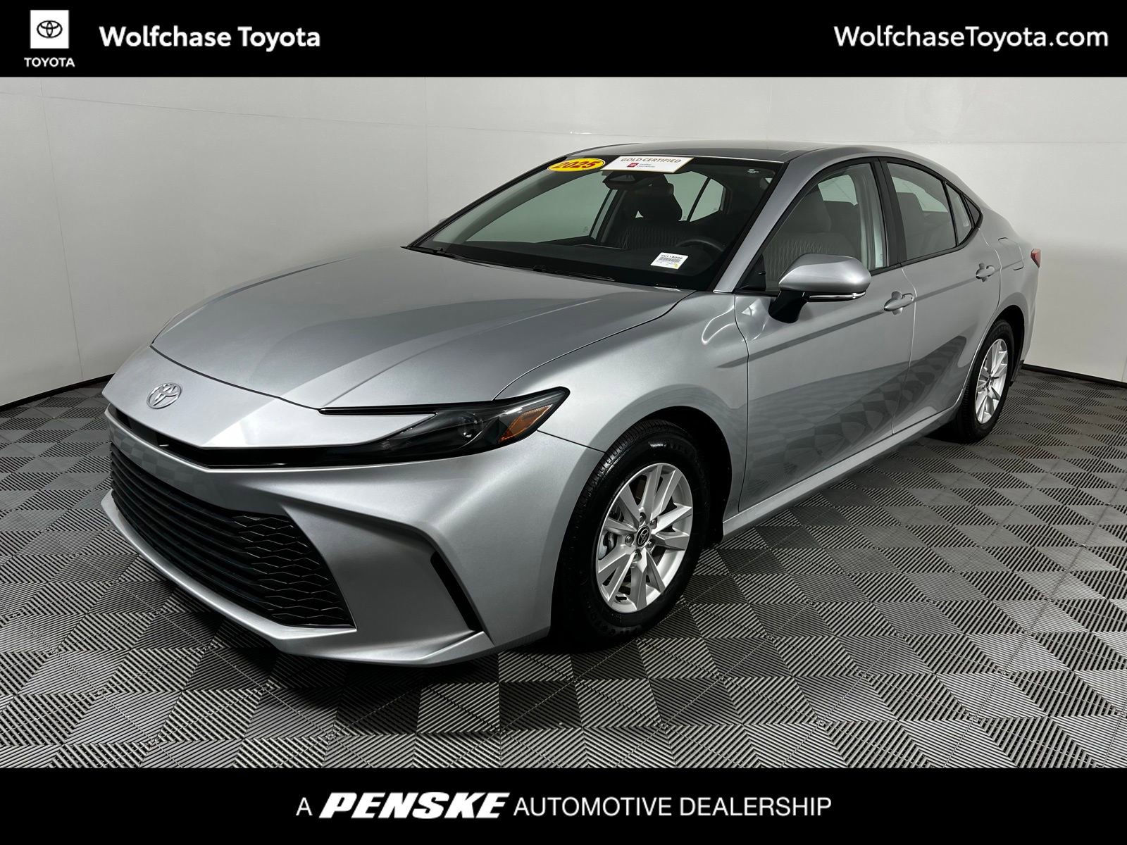 Certified 2025 Toyota Camry LE FWD image 1