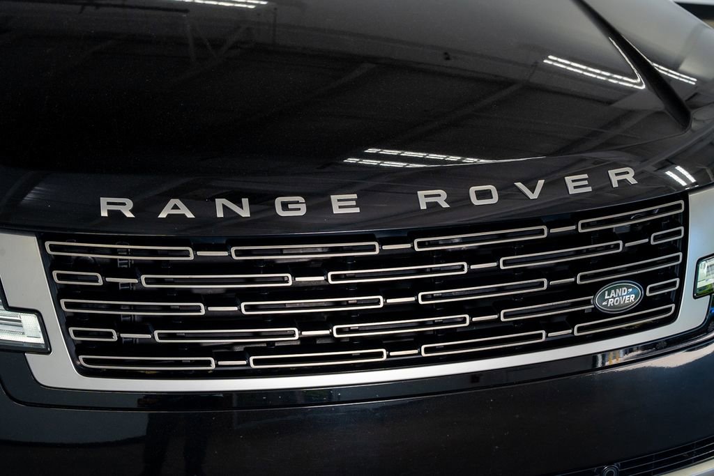 Used 2022 Land Rover Range Rover SE AWD/4WD image 8
