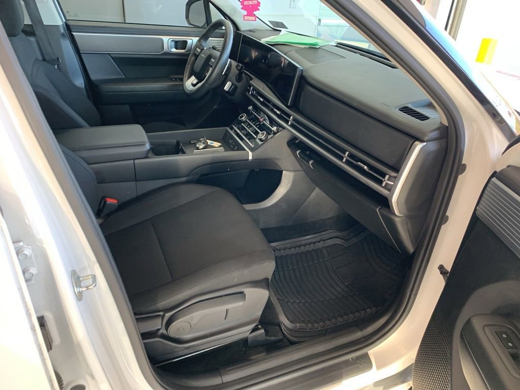 Used 2024 Hyundai Santa Fe SE image 20