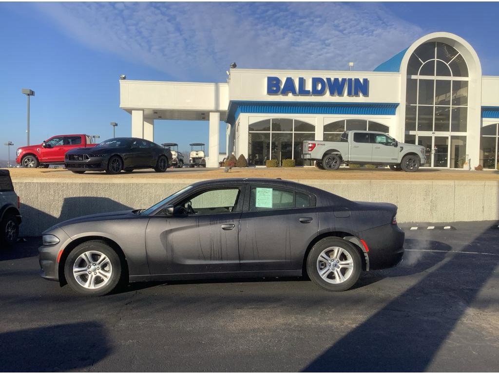 Used 2022 Dodge Charger SXT image 4