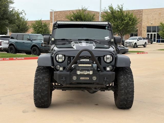 Used 2018 Jeep Wrangler Unlimited Rubicon w/ Connectivity Group AWD/4WD image 2