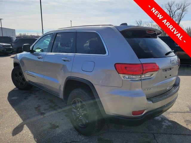 Used 2017 Jeep Grand Cherokee Laredo image 5