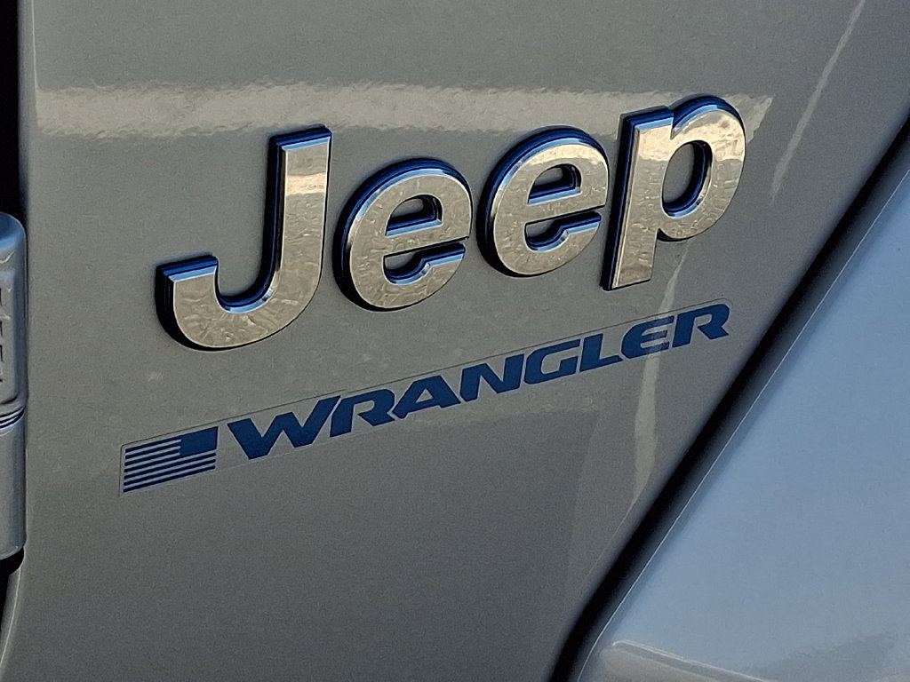 Used 2024 Jeep Wrangler Unlimited Sahara AWD/4WD image 30