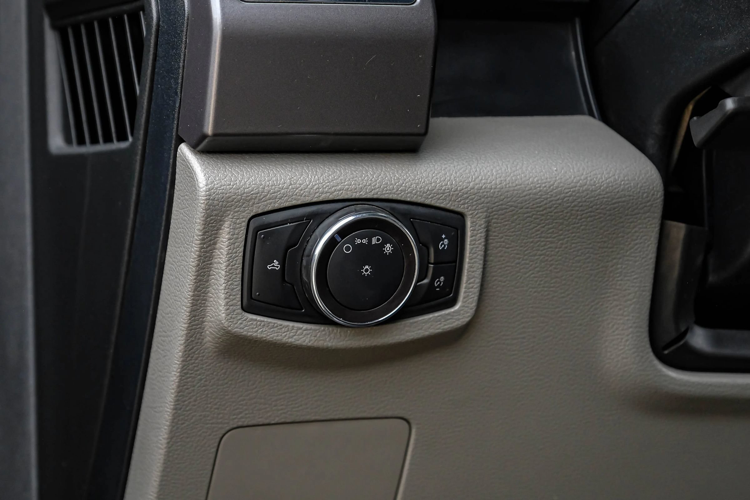 Used 2019 Ford F250 XLT AWD/4WD image 39
