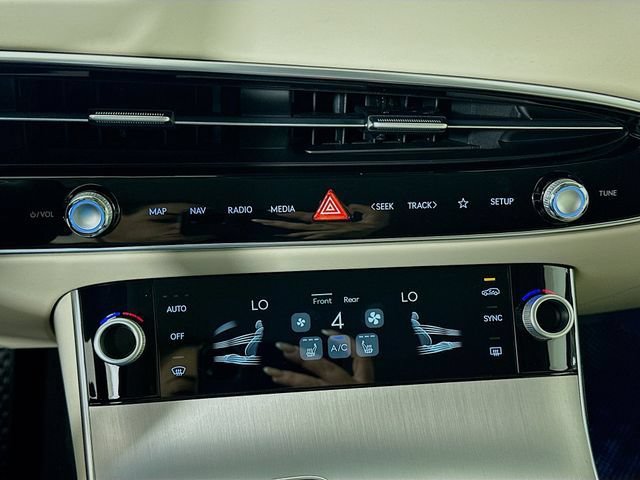 New 2026 Genesis GV70 2.5T Select AWD/4WD image 14