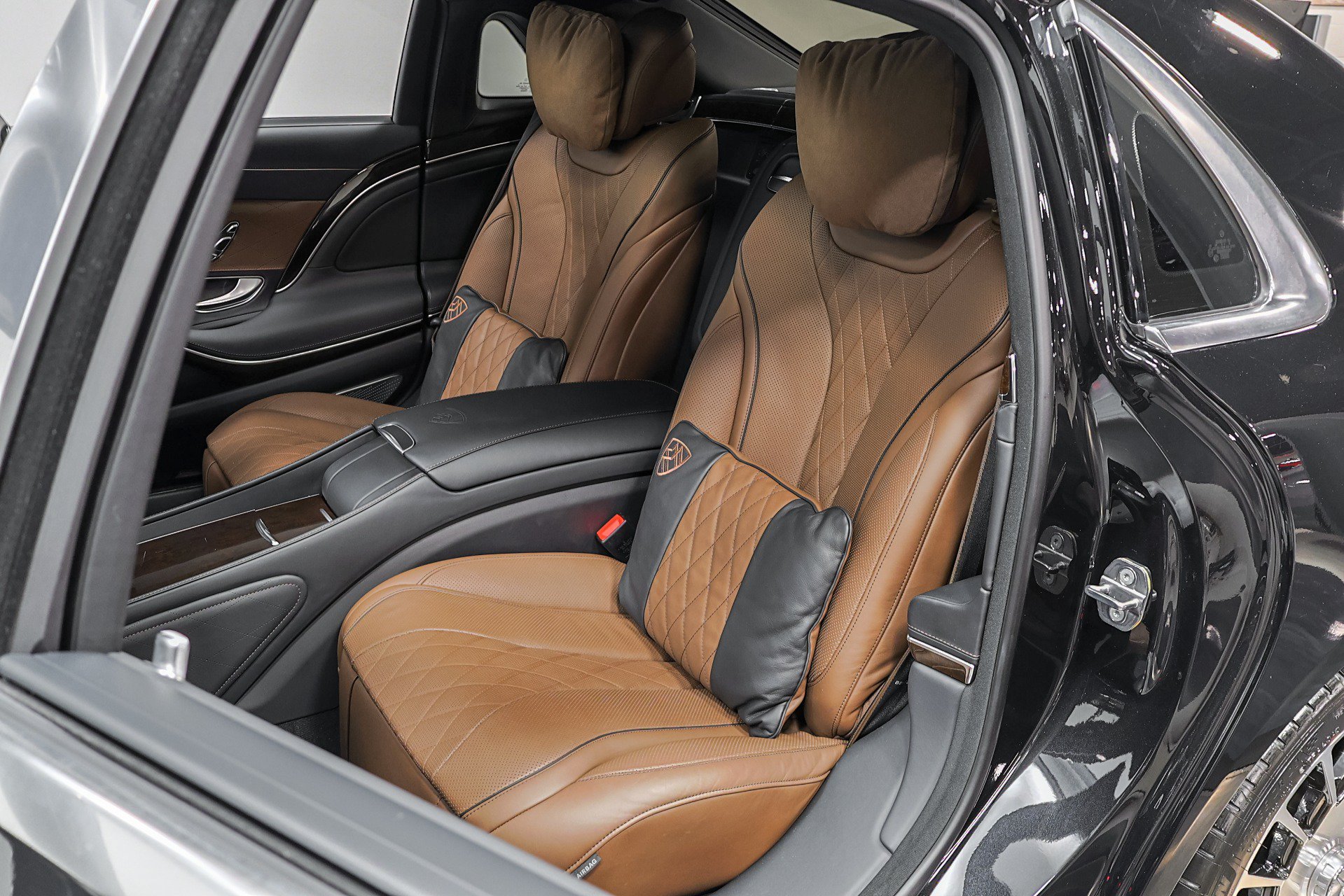 Used 2019 Mercedes-Benz Maybach S 560 4MATIC image 65