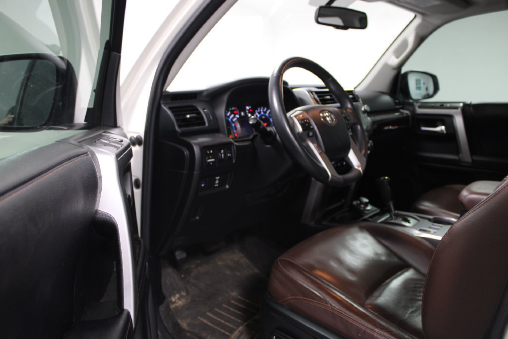 Used 2016 Toyota 4Runner Limited AWD/4WD image 13