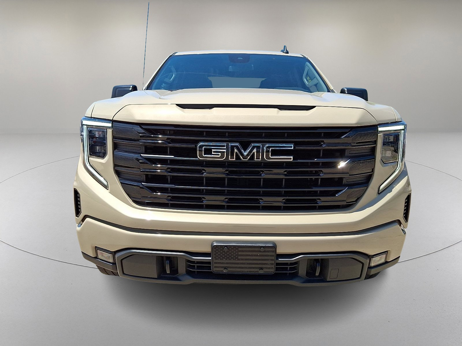 Used 2022 GMC Sierra 1500 Elevation AWD/4WD image 3