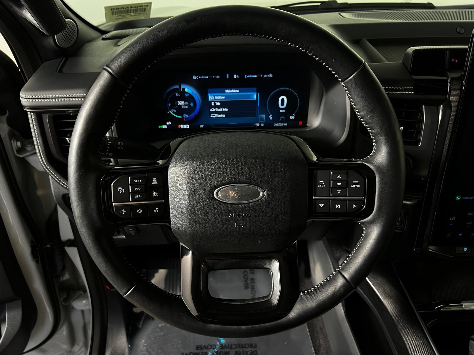 Used 2023 Ford F150 Lightning Platinum AWD/4WD image 14
