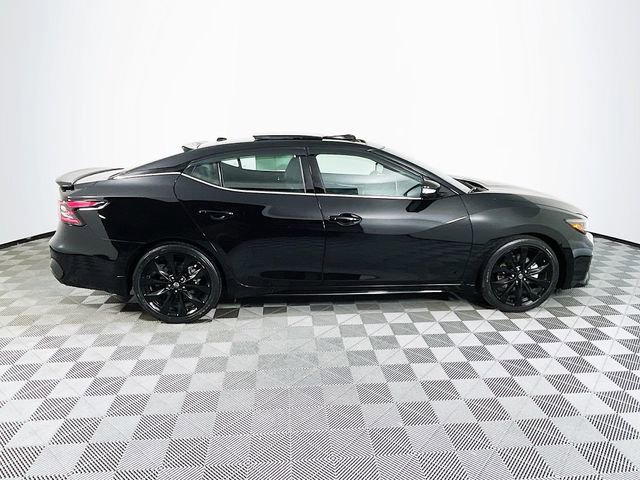 Used 2023 Nissan Maxima SR w/ Sport Mat Group image 9