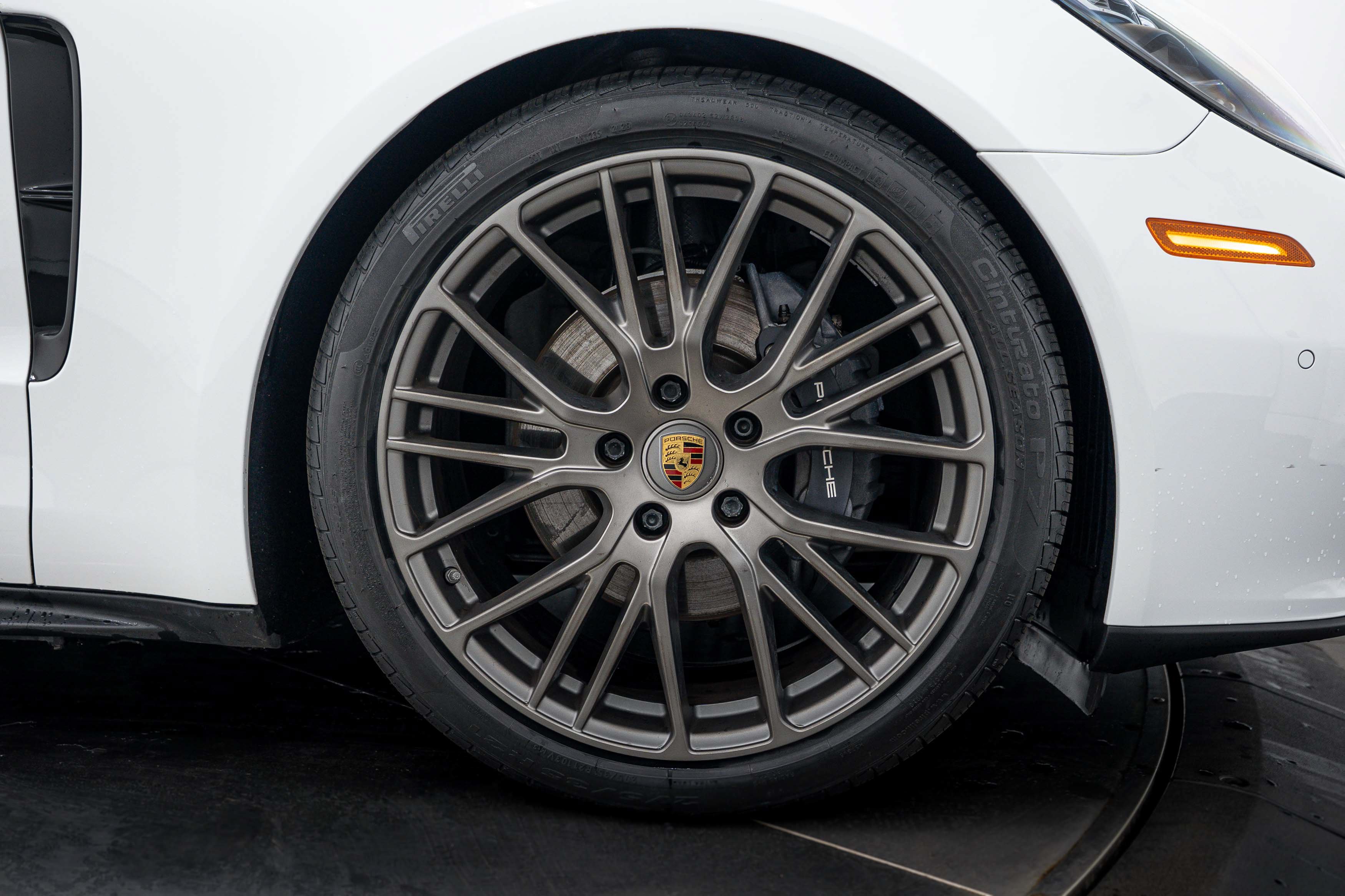 Certified 2022 Porsche Panamera 4 Platinum Edition AWD/4WD image 11