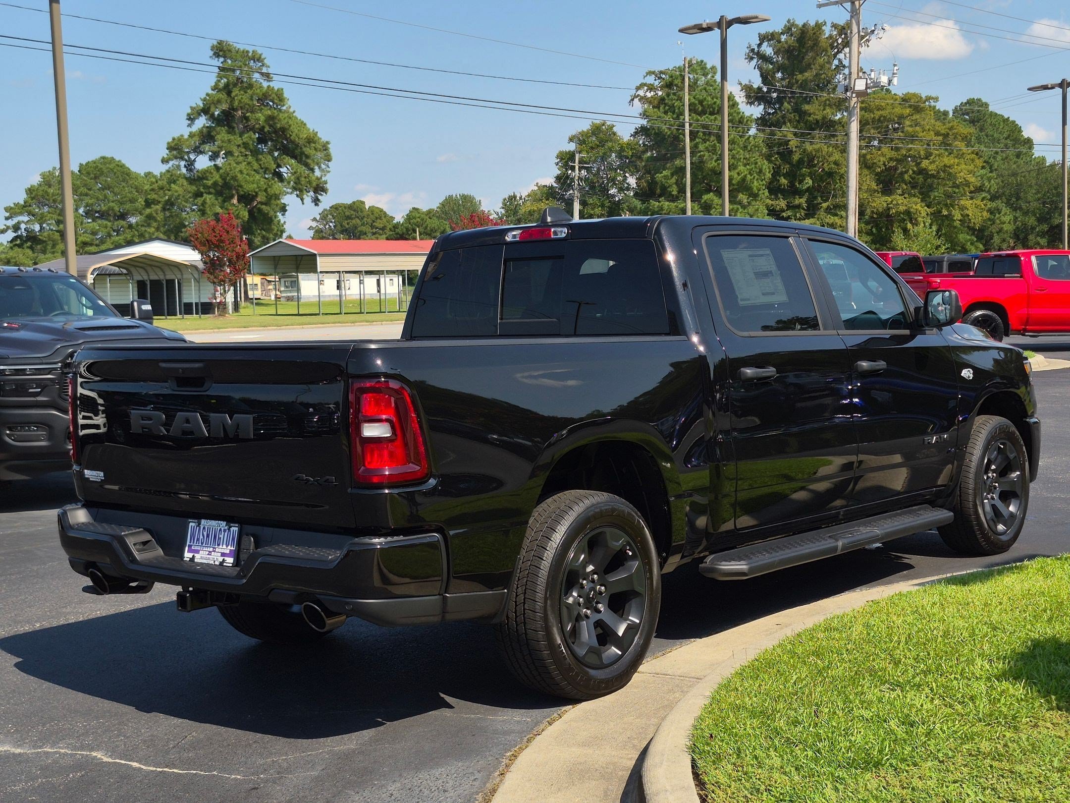 New 2026 RAM 1500 Express AWD/4WD image 5