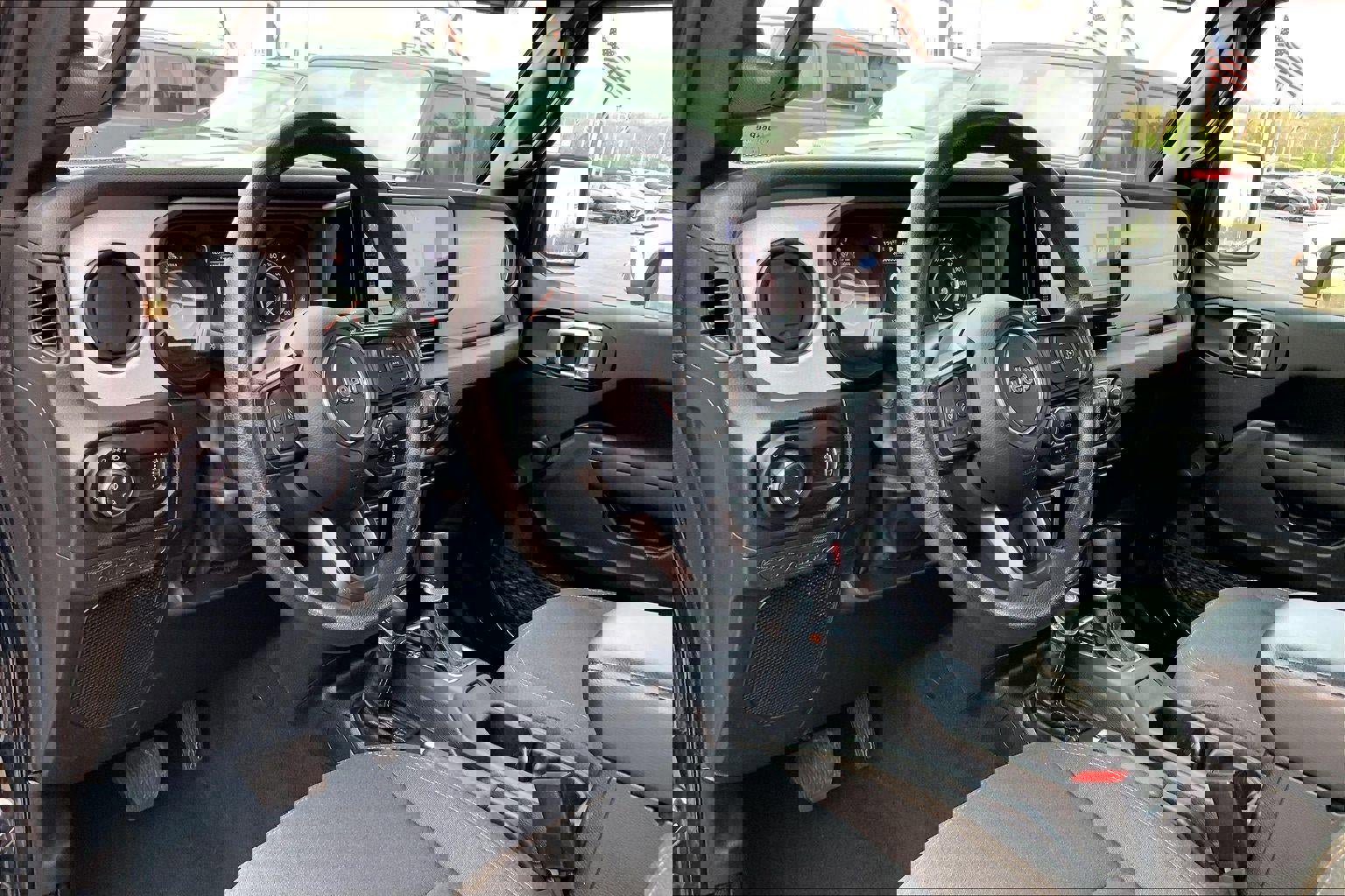 Used 2024 Jeep Gladiator Sport image 13