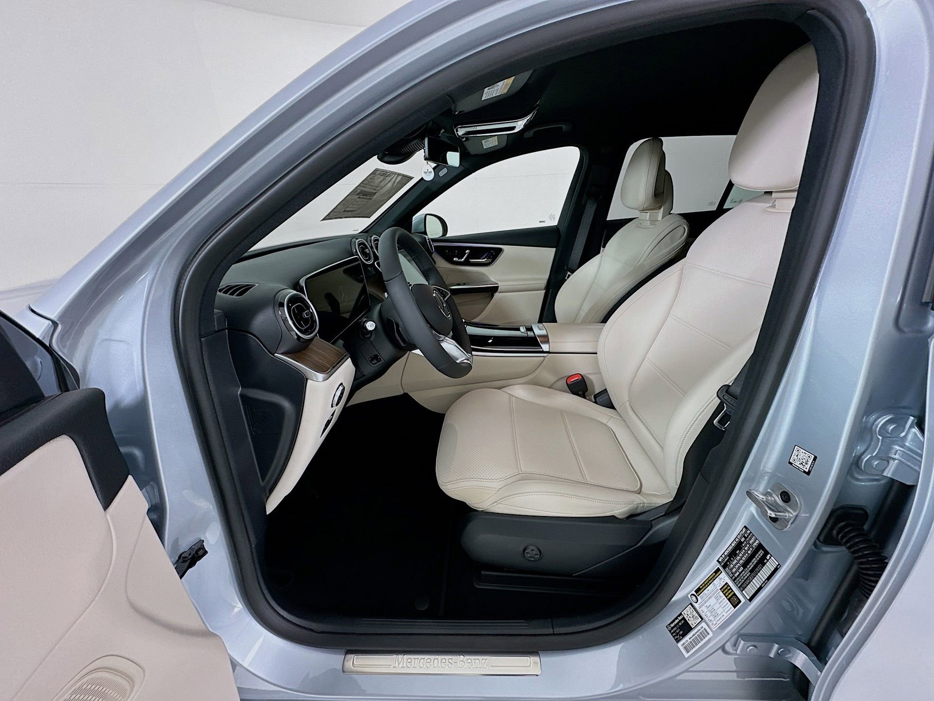 New 2026 Mercedes-Benz GLC 300 image 22