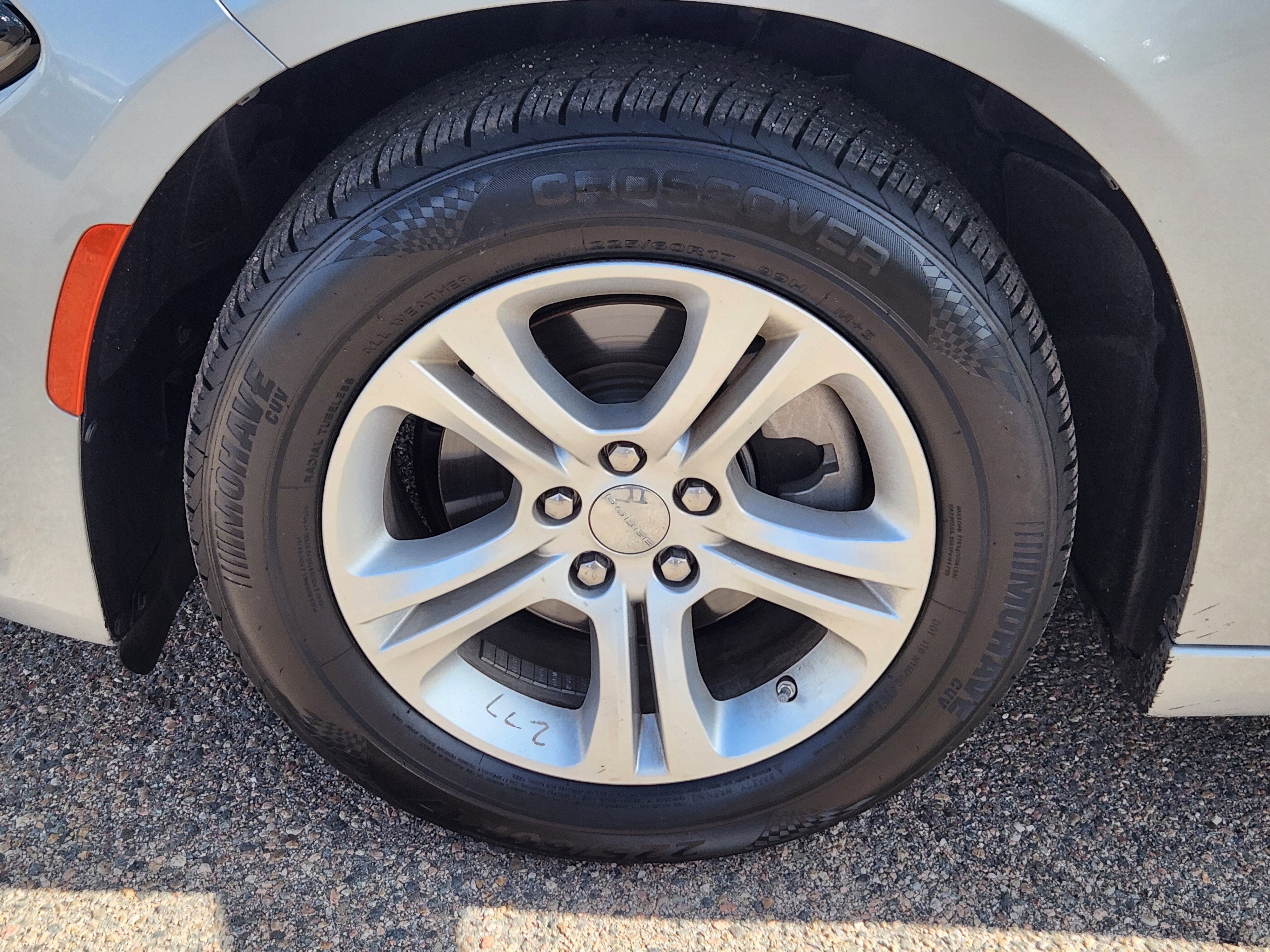 Used 2023 Dodge Charger SXT RWD image 7