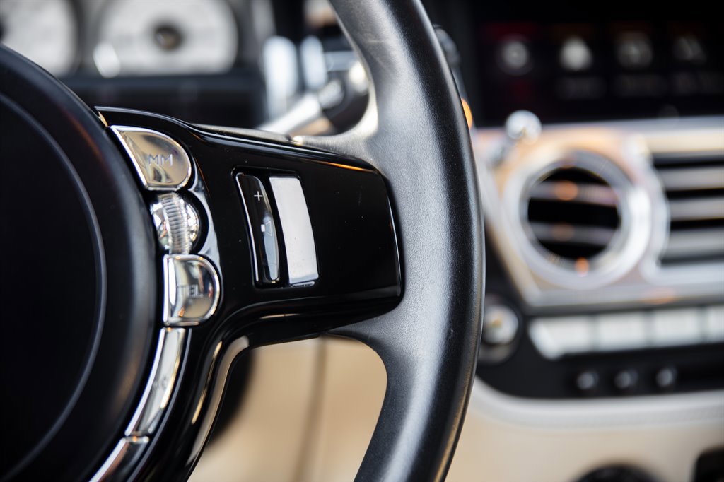 Used 2014 Rolls-Royce Ghost image 21