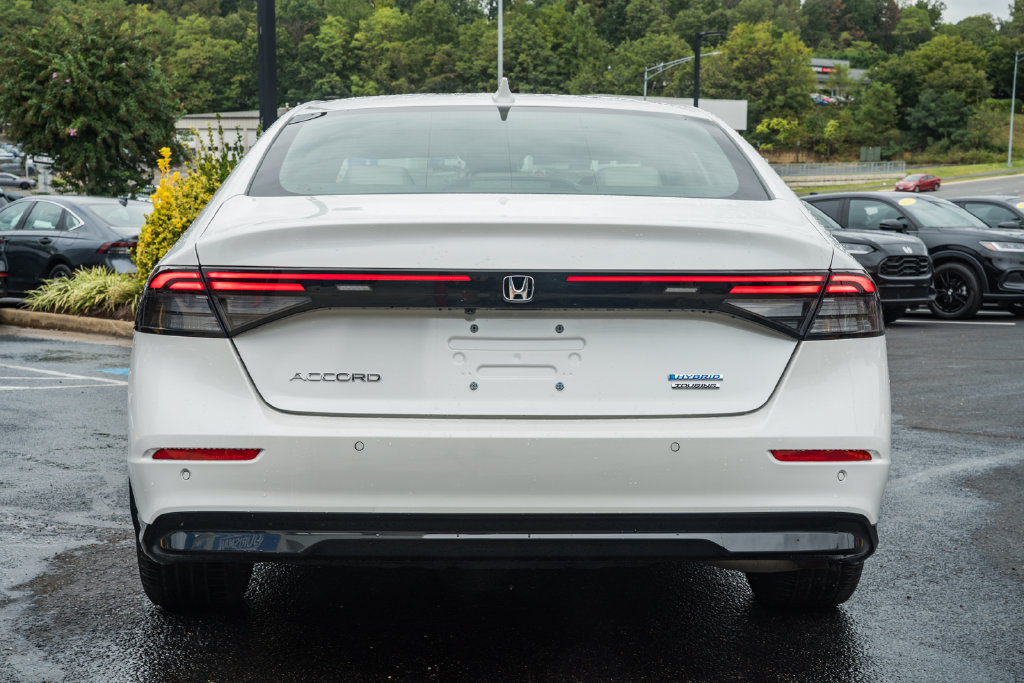 Used 2024 Honda Accord Touring image 6