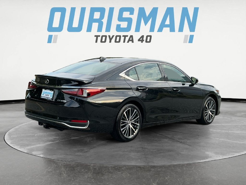 Used 2023 Lexus ES 300h w/ Premium Package FWD image 7