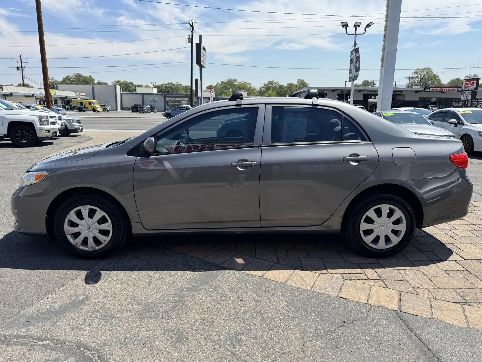 Used 2010 Toyota Corolla LE FWD image 5