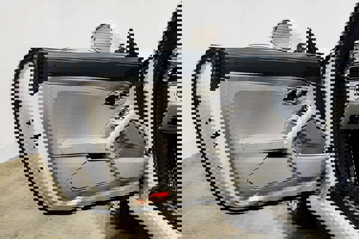 Used 2017 Porsche 911 Carrera image 35