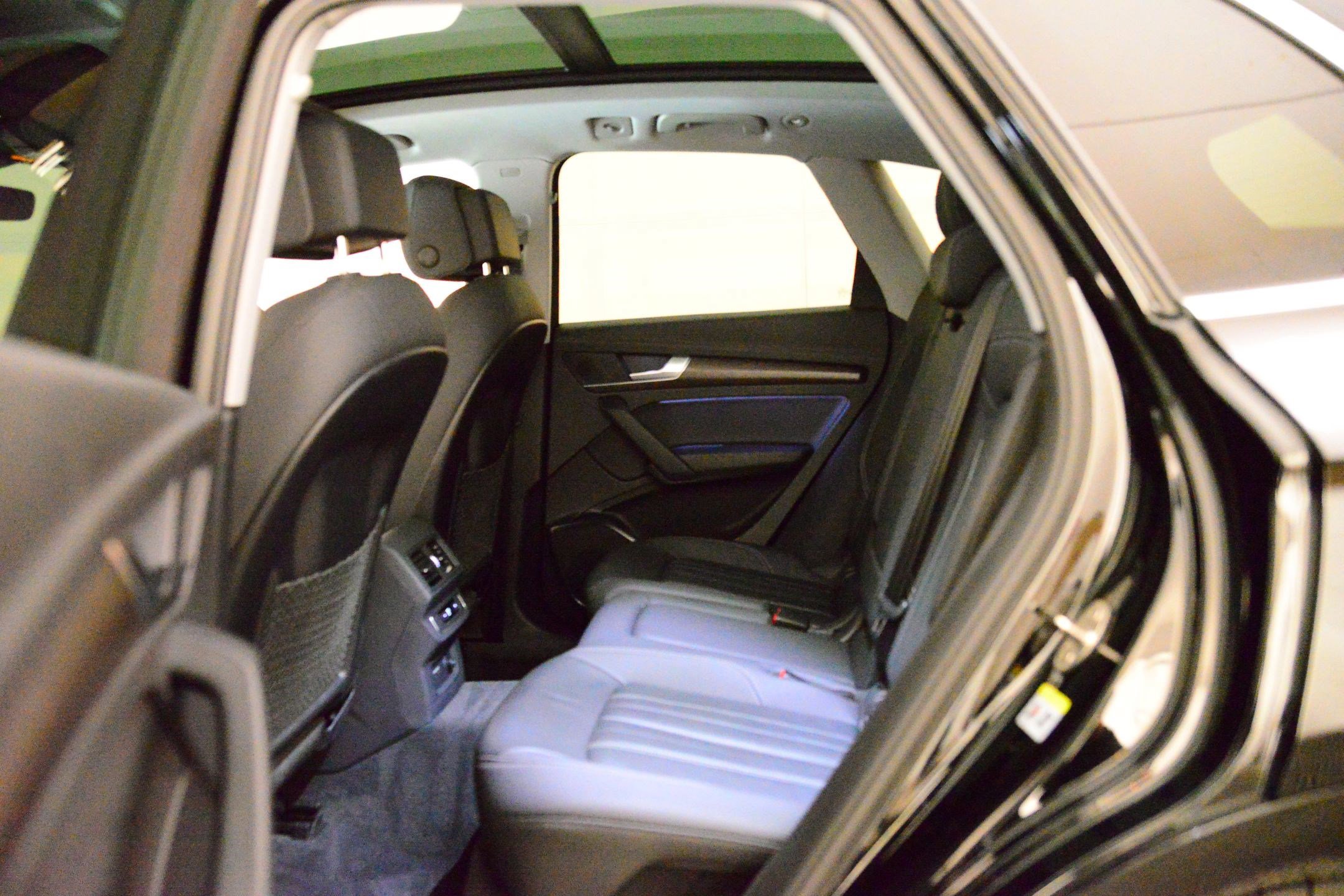 Certified 2024 Audi Q5 2.0T Premium w/ Convenience Package image 11